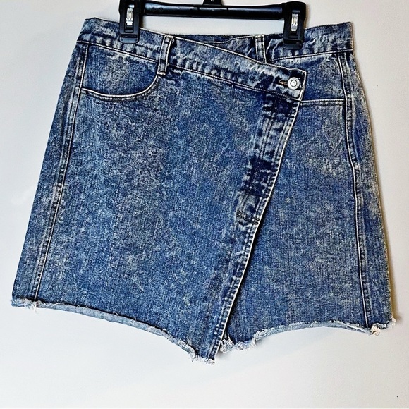 Idem Ditto Denim Cross Front Mini Skirt Size Large - Picture 1 of 4